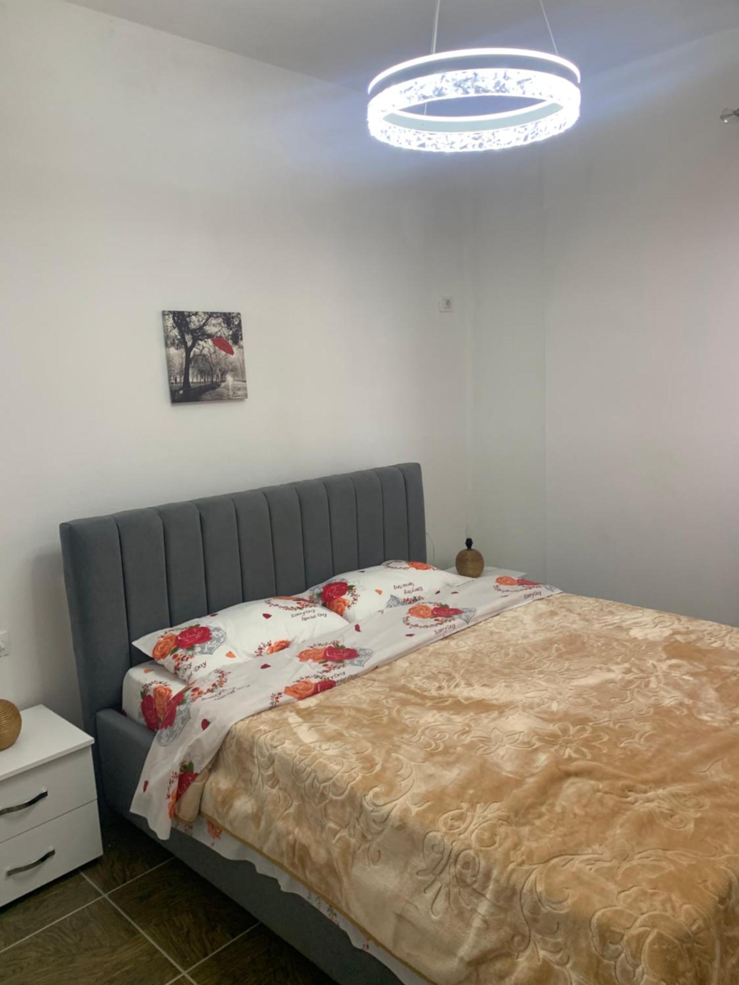 Adriatik Apartaments Sarandë 外观 照片